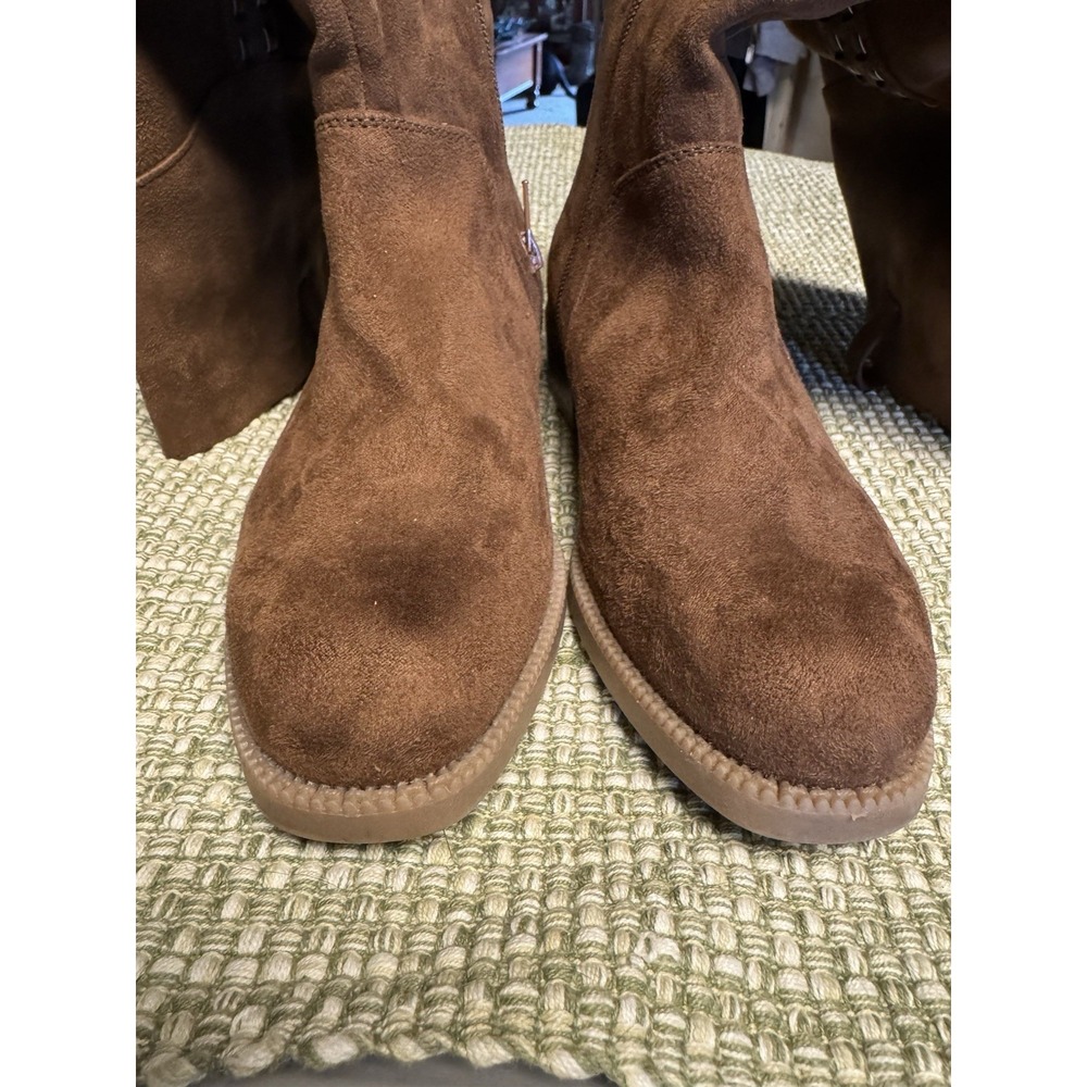 Maurice's Women's Faux Suede Calf Zipper Boots. Size 6M‎ 1 In H Heel Unlined